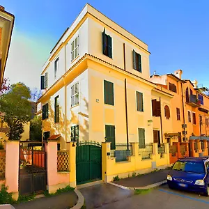 Hostel Luzzatti, Rom